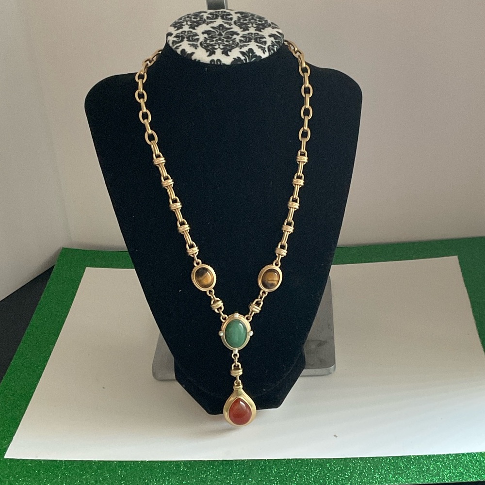 Chic Carolee Lux Gold Necklace with GEMSTONES